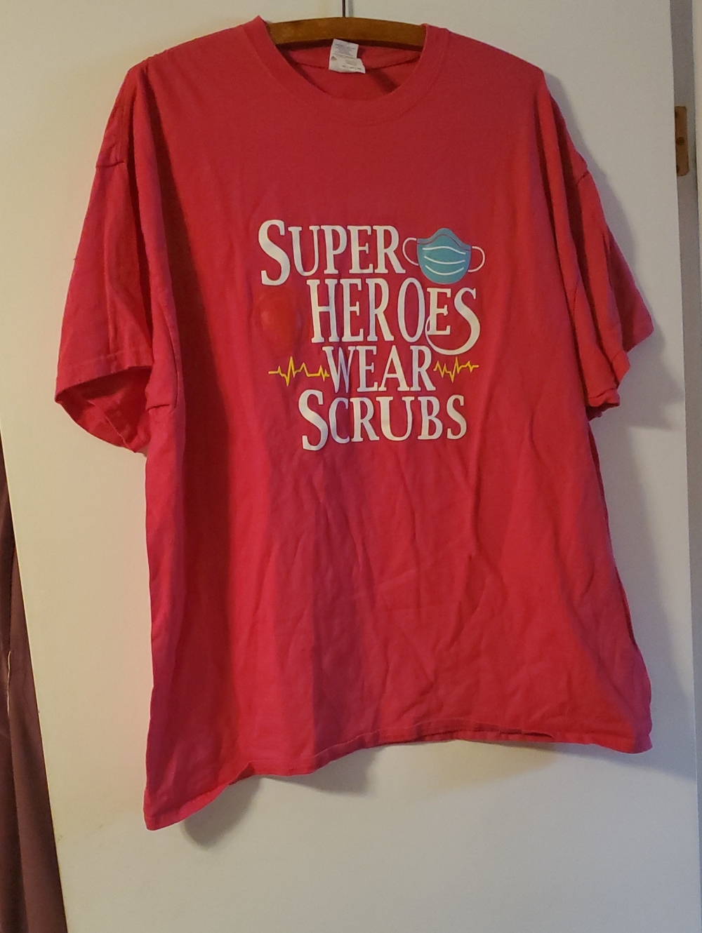 Gildan brand  tee Women's size 2x - Super Heroes Wear Scrubs graphic -  Pink